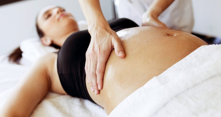 How To Do Pregnancy Massages